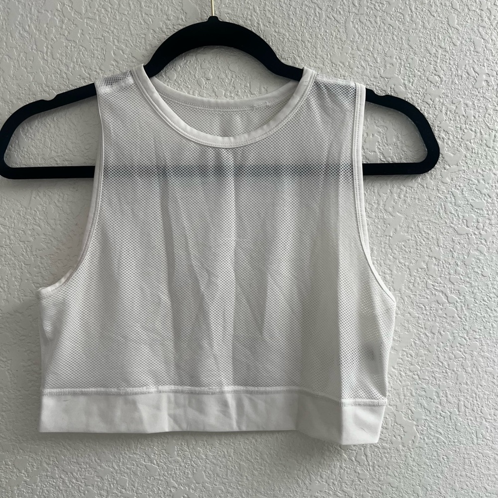 2 Nike Crop tops